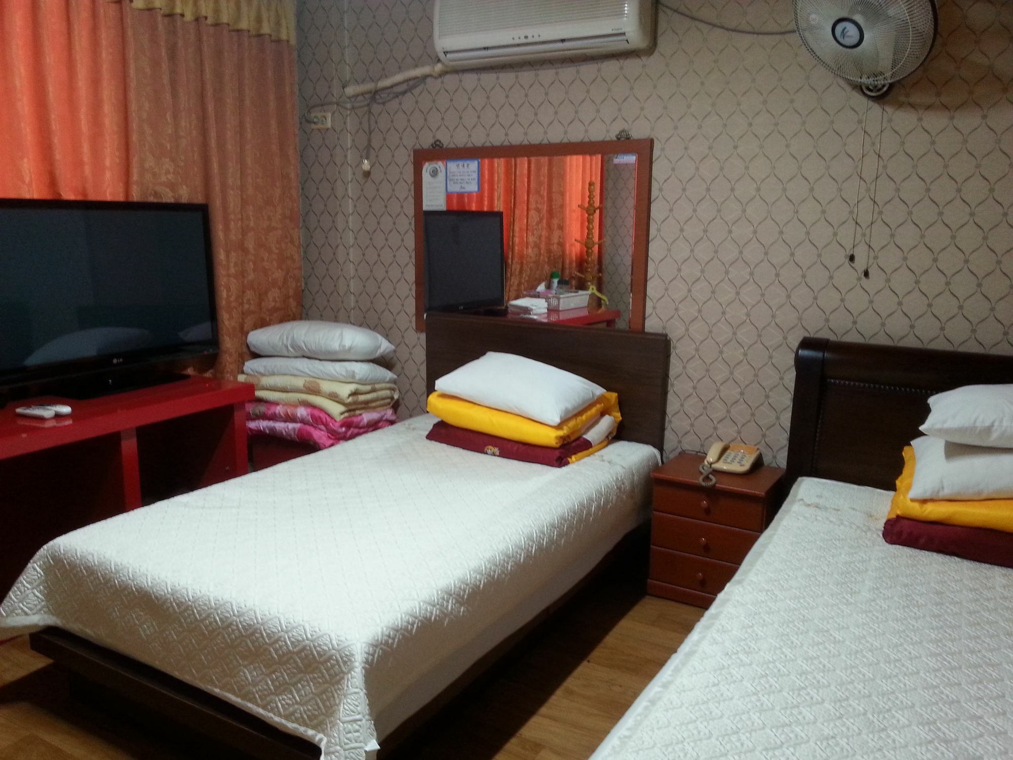 Jeju Brd Hotel Bagian luar foto